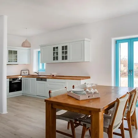 Villa Searenity - Seafront Aliki (Paros)