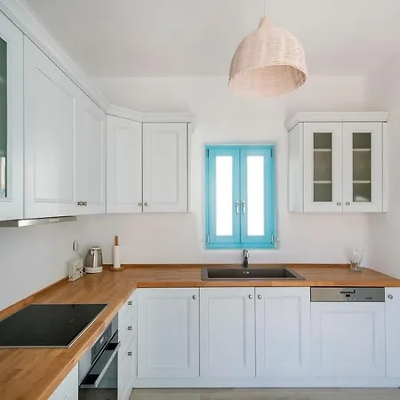 Villa Searenity - Seafront *