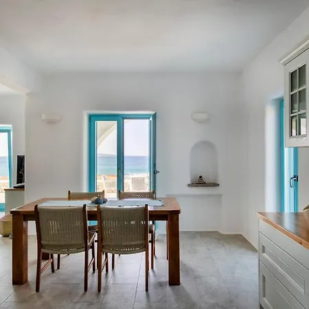 Villa Searenity - Seafront Aliki (Paros)