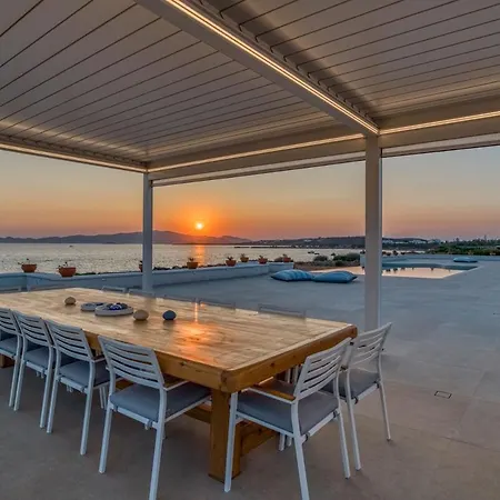 Villa Searenity - Seafront *
