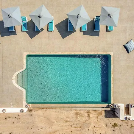 Searenity - Seafront Villa Aliki (Paros)